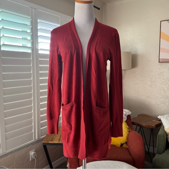 Cable & Gauge burnt orange cardigan with button detail - Picture 1 of 8